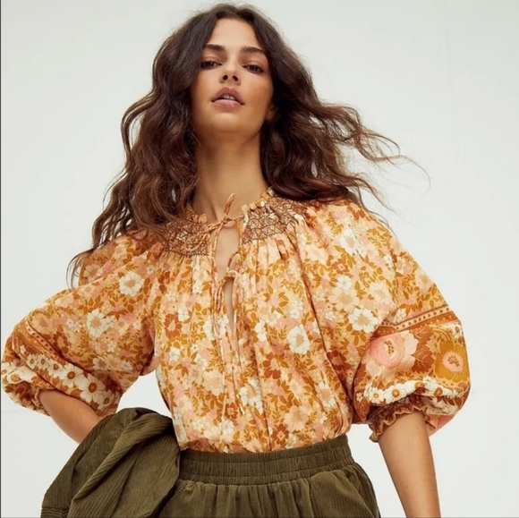 Spell Anne Blouse - Picture 1 of 8